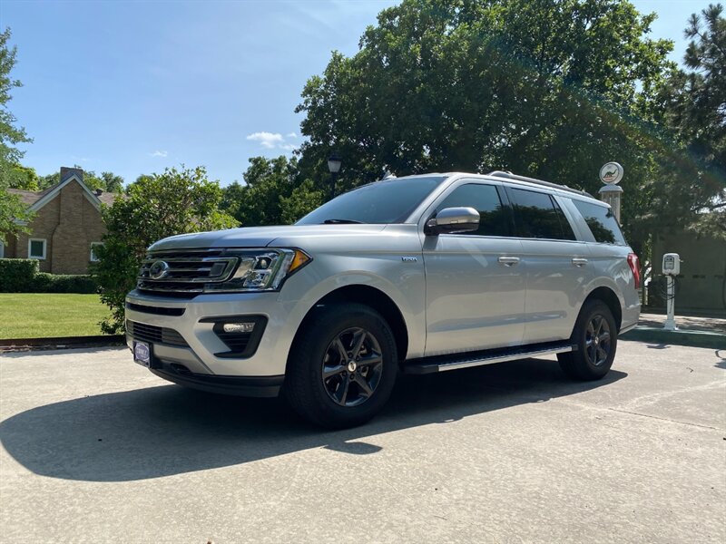 2018 Ford Expedition XLT - Photo 1 - Perryton, TX 79070