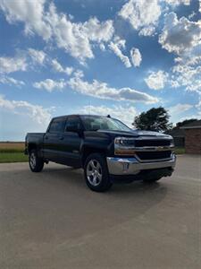 2018 Chevrolet Silverado 1500 LT   - Photo 2 - Perryton, TX 79070