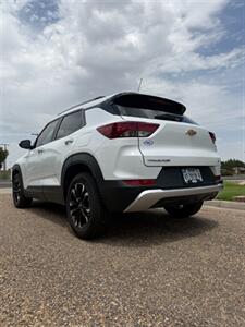 2023 Chevrolet Trailblazer LT - Photo 2 - Perryton, TX 79070