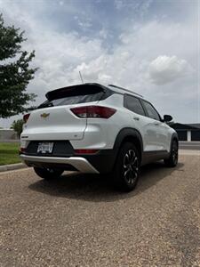 2023 Chevrolet Trailblazer LT - Photo 3 - Perryton, TX 79070