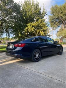 2017 Chevrolet Malibu LT   - Photo 4 - Perryton, TX 79070