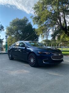 2017 Chevrolet Malibu LT   - Photo 2 - Perryton, TX 79070