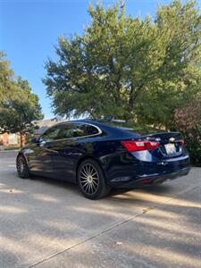 2017 Chevrolet Malibu LT   - Photo 3 - Perryton, TX 79070