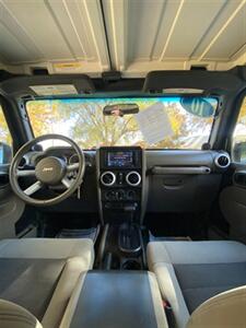 2010 Jeep Wrangler Unlimited Sahara   - Photo 5 - Perryton, TX 79070