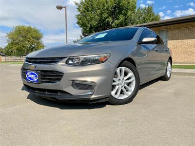 2017 Chevrolet Malibu LT   - Photo 2 - Perryton, TX 79070