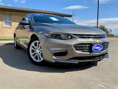 2017 Chevrolet Malibu LT   - Photo 1 - Perryton, TX 79070