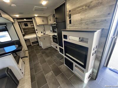 2022 HEARTLAND MALLARD M260 - Photo 8 - Edmonton, AB T5L 4S9