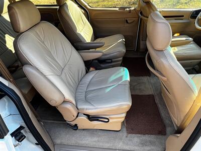 1997 Chrysler Town and Country LXi   - Photo 7 - Lewisville, TX 75057