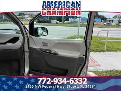 2015 Toyota Sienna XLE 8-Passenger   - Photo 12 - Stuart, FL 34994