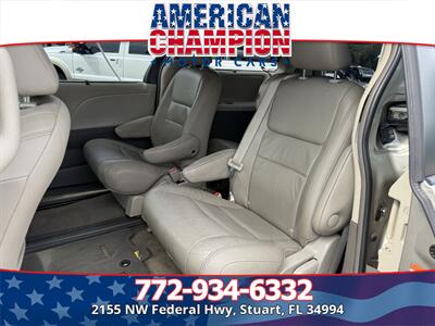 2015 Toyota Sienna XLE 8-Passenger   - Photo 11 - Stuart, FL 34994