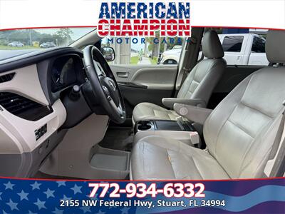 2015 Toyota Sienna XLE 8-Passenger   - Photo 10 - Stuart, FL 34994