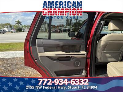 2021 Ford Expedition Limited   - Photo 11 - Stuart, FL 34994