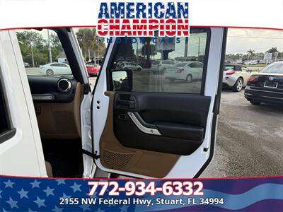 2017 Jeep Wrangler Sahara   - Photo 13 - Stuart, FL 34994