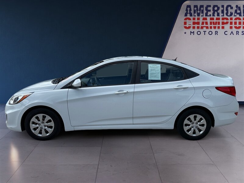 2017 Hyundai ACCENT SE  