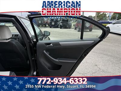 2016 Volkswagen Jetta 1.8T Sport   - Photo 15 - Stuart, FL 34994