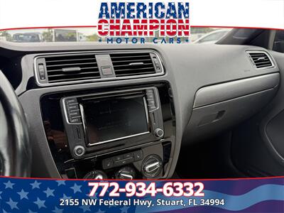 2016 Volkswagen Jetta 1.8T Sport   - Photo 20 - Stuart, FL 34994