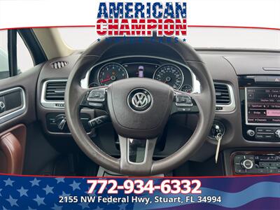 2013 Volkswagen Touareg VR6 Sport   - Photo 12 - Stuart, FL 34994