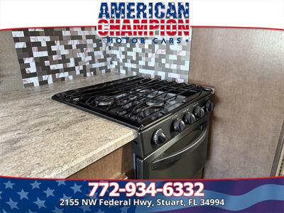 2020 FORD MOTORHOME CHASSIS WINNEBAGO INTENT   - Photo 18 - Stuart, FL 34994