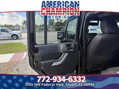 2017 Jeep Wrangler Rubicon   - Photo 12 - Stuart, FL 34994