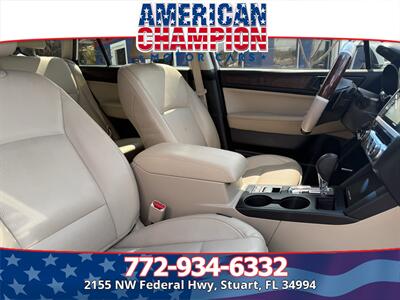 2016 Subaru Outback 2.5i Limited   - Photo 12 - Stuart, FL 34994
