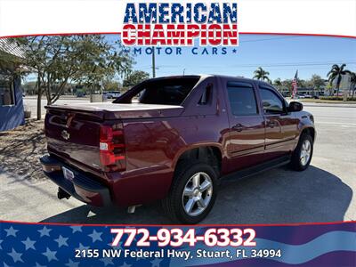 2008 Chevrolet Avalanche LS   - Photo 4 - Stuart, FL 34994