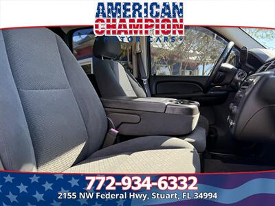 2008 Chevrolet Avalanche LS   - Photo 13 - Stuart, FL 34994
