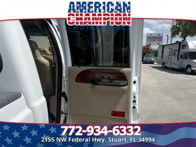 2005 Ford F-250 Super Duty Lariat 4dr Crew Cab Lariat - Photo 15 - Stuart, FL 34994