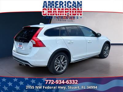 2017 Volvo V60 Cross Country T5 Platinum   - Photo 5 - Stuart, FL 34994