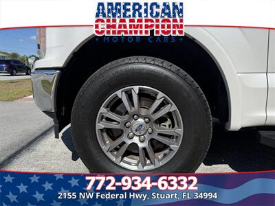 2019 Ford F-150 Lariat   - Photo 9 - Stuart, FL 34994