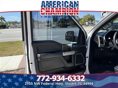 2019 Ford F-150 Lariat   - Photo 10 - Stuart, FL 34994