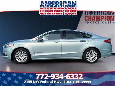 2013 Ford Fusion Hybrid SE   - Photo 2 - Stuart, FL 34994