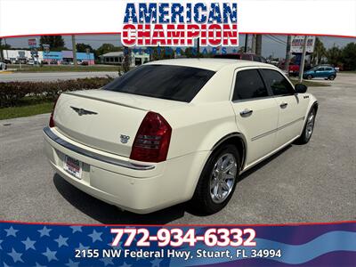 2006 Chrysler 300C   - Photo 7 - Stuart, FL 34994