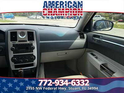 2006 Chrysler 300C   - Photo 19 - Stuart, FL 34994