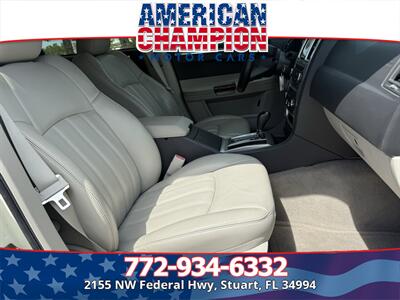 2006 Chrysler 300C   - Photo 14 - Stuart, FL 34994