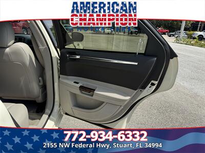2006 Chrysler 300C   - Photo 15 - Stuart, FL 34994
