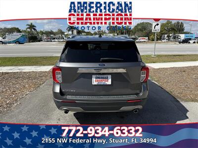 2022 Ford Explorer Limited   - Photo 4 - Stuart, FL 34994