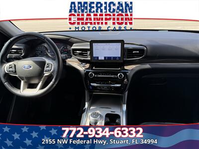 2022 Ford Explorer Limited   - Photo 17 - Stuart, FL 34994