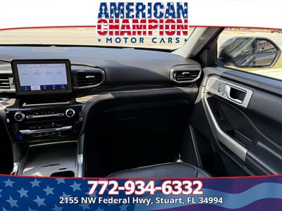 2022 Ford Explorer Limited   - Photo 18 - Stuart, FL 34994