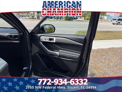 2022 Ford Explorer Limited   - Photo 14 - Stuart, FL 34994