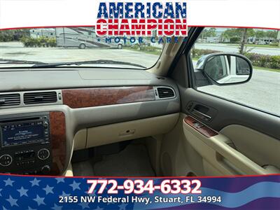 2014 Chevrolet Suburban LT   - Photo 14 - Stuart, FL 34994