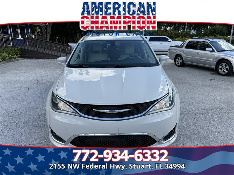 2017 Chrysler Pacifica Touring Plus  