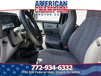 1998 Jeep Wrangler SE   - Photo 9 - Stuart, FL 34994