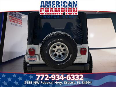 1998 Jeep Wrangler SE   - Photo 4 - Stuart, FL 34994
