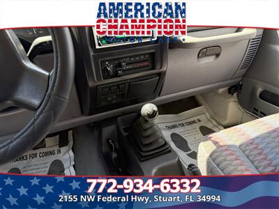1998 Jeep Wrangler SE   - Photo 10 - Stuart, FL 34994