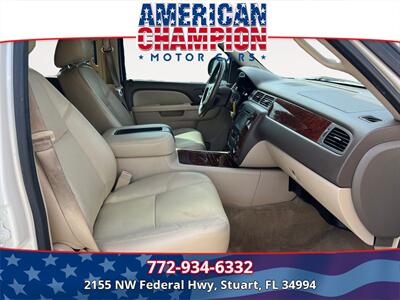 2013 Chevrolet Suburban LTZ   - Photo 15 - Stuart, FL 34994