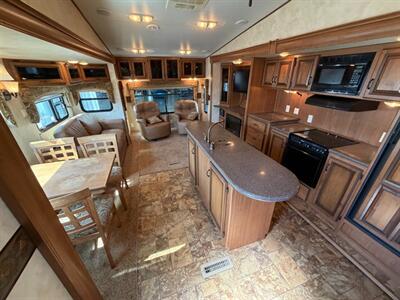 2011 Crossroads Cruiser 335SS - Photo 9 - Goshen, IN 46526