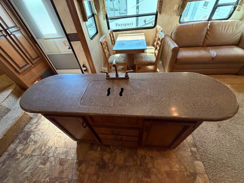 2011 Crossroads Cruiser 335SS - Photo 17 - Goshen, IN 46526