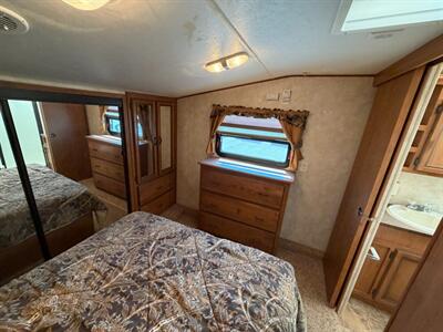 2011 Crossroads Cruiser 335SS - Photo 22 - Goshen, IN 46526