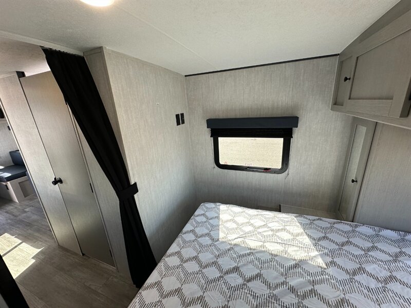 2025 Coachmen Apex Nano 213RDS - Photo 26 - Goshen, IN 46526