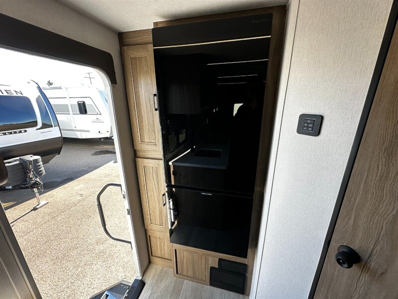 2026 Coachmen Freedom Express Select 19SE - Photo 21 - Goshen, IN 46526